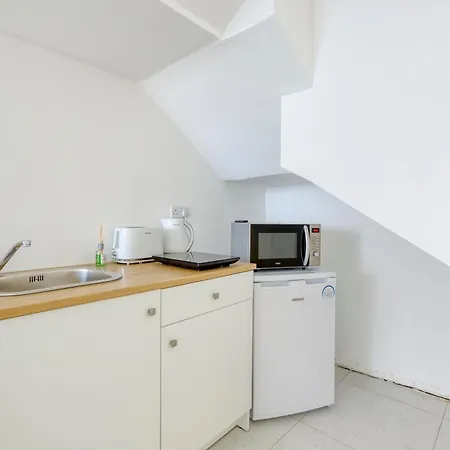 Seafront, With Private Seaview Terrace By 360 Estates