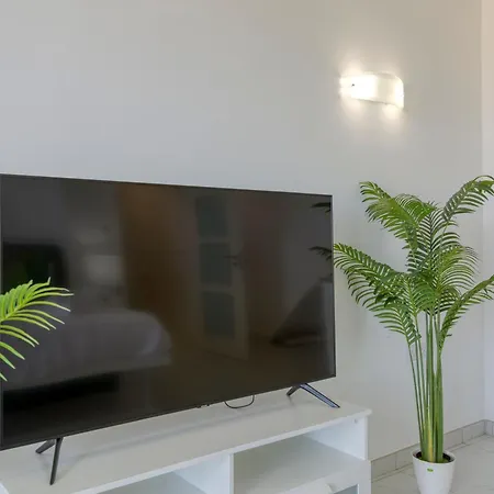 Seafront, With Private Seaview Terrace By 360 Estates شقة *