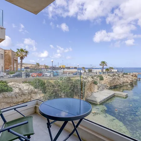 شقة Seafront, With Private Seaview Terrace By 360 Estates *